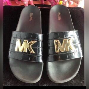 Michael Kors Gilmore Black Croc-Embossed Slide Sandals with Gold MK Logo Size 8
